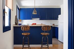 Perissa - 2 Bedrooms and Terrace in Trafalgar