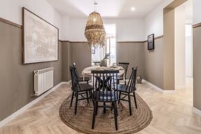 Eriste - 2 Bedrooms in Malasa a