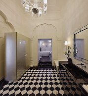 RAN BAAS The Palace