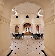 RAN BAAS The Palace