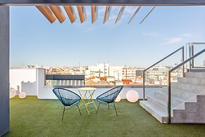 Java - 3 Bedroom and Shared Pool in Almagro