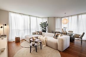 Java - 3 Bedroom and Shared Pool in Almagro