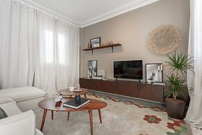 Derawan - 2 Bedrooms and Terrace in Chamber