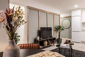 Beraldi - 1 Bedroom and Shared Pool in Trafalgar