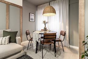 Beraldi - 1 Bedroom and Shared Pool in Trafalgar