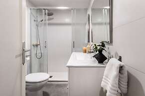 Beraldi - 1 Bedroom and Shared Pool in Trafalgar