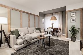 Beraldi - 1 Bedroom and Shared Pool in Trafalgar