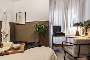 Beraldi - 1 Bedroom and Shared Pool in Trafalgar