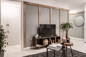 Beraldi - 1 Bedroom and Shared Pool in Trafalgar