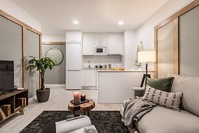 Beraldi - 1 Bedroom and Shared Pool in Trafalgar