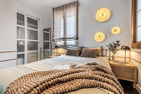 Lora - 2 Bedroom Apartment in Almagro