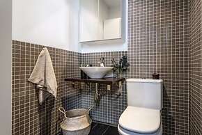 Lora - 2 Bedroom Apartment in Almagro