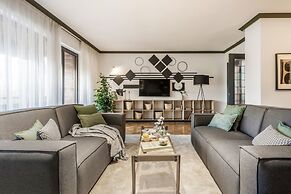 Taracea - 4 Bedrooms in Almagro