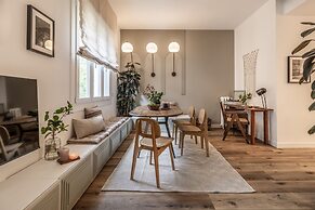 Casaluce - 2 Bedrooms in Trafalgar
