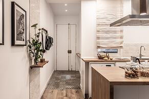 Casaluce - 2 Bedrooms in Trafalgar