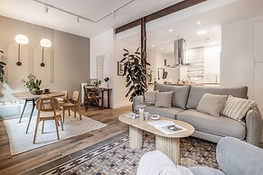 Casaluce - 2 Bedrooms in Trafalgar
