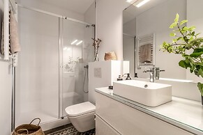 Casaluce - 2 Bedrooms in Trafalgar