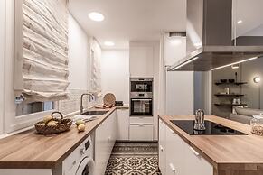 Casaluce - 2 Bedrooms in Trafalgar