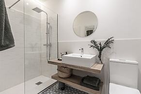 Iruela - 3 Bedrooms and Office in Trafalgar