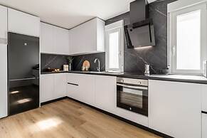 Nicks - 2 Bedrooms in Trafalgar