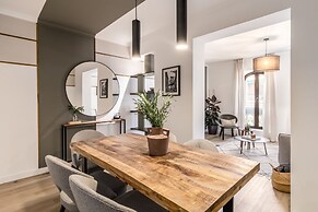 Nicks - 2 Bedrooms in Trafalgar
