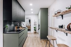 Lunda - 2 Bedrooms in Malasa a
