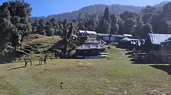 Chopta Hilltop Camps