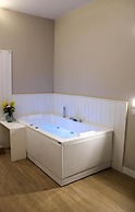 Alma Suites