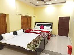 Hotel Dev Kashi