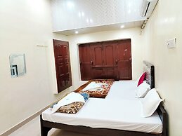 Hotel Dev Kashi