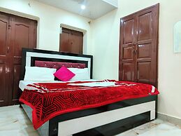Hotel Dev Kashi