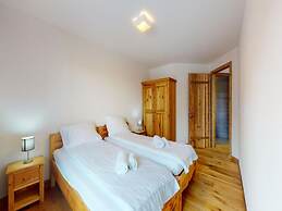 Apartment in Ski In Ski Out Location