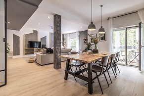 Besalu - 3 Bedrooms and Balcony in Castilla