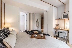 Besalu - 3 Bedrooms and Balcony in Castilla