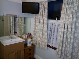 Meadows Way Guest House