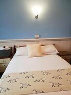 Meadows Way Guest House
