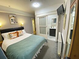 Meadows Way Guest House