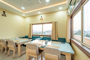 Treebo Premium Zorba - Hoshangabad Road