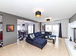 Exquisite Spacious Villa Bufaline With Pool and Gym