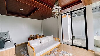 Damar Langit Resort
