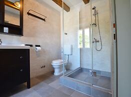 Majestic Rustical Kanfanar Villa With Pool