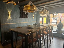 Yak & Yeti Hotel