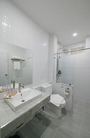 Eng Fah Luang Hotel