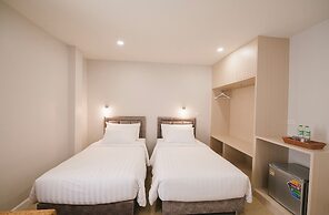 Eng Fah Luang Hotel
