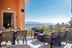 Seaview House Apartments