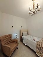 King David Equipped Luxury Two Bedroom26