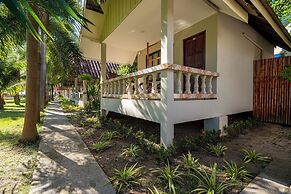 Lanta Beachfront Resort