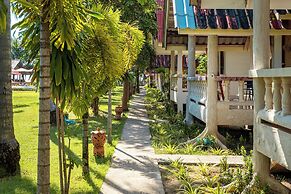 Lanta Beachfront Resort