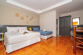 Lanta Beachfront Resort