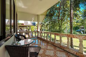 Lanta Beachfront Resort
